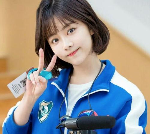 圈内人爆料谭松韵许凯,甜蜜互动引粉丝热议  第1张